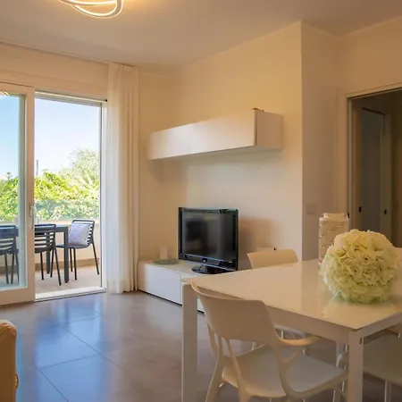 C&b House-relax & Sea דירה *
